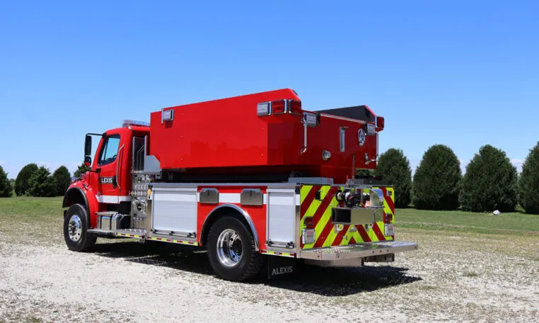 2000 Gallon Tanker thumbnail